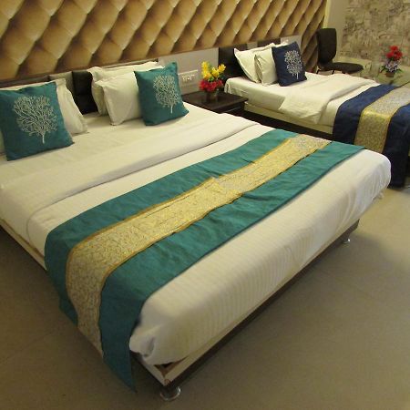 Hotel Neelkanth Residency Gándhínagar Exteriér fotografie