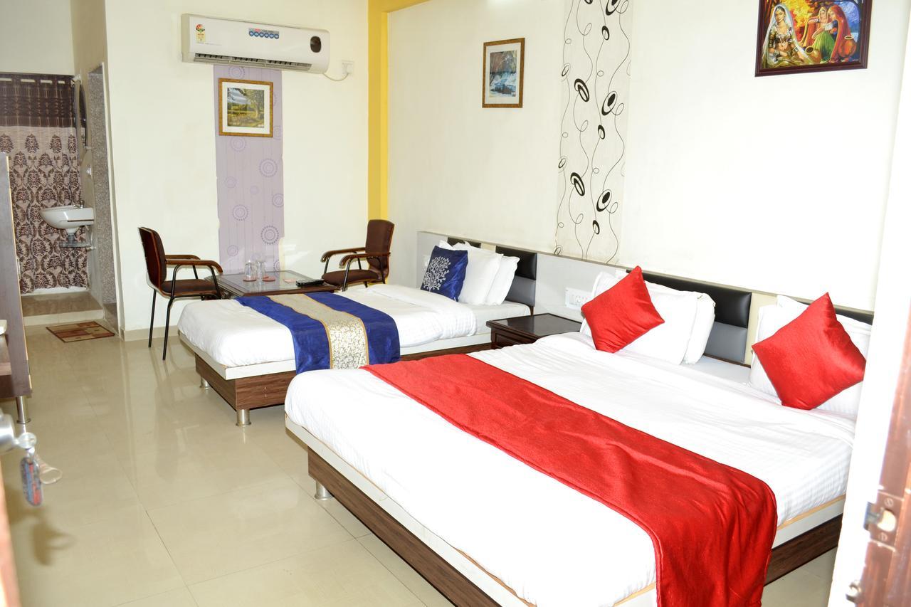 Hotel Neelkanth Residency Gándhínagar Exteriér fotografie