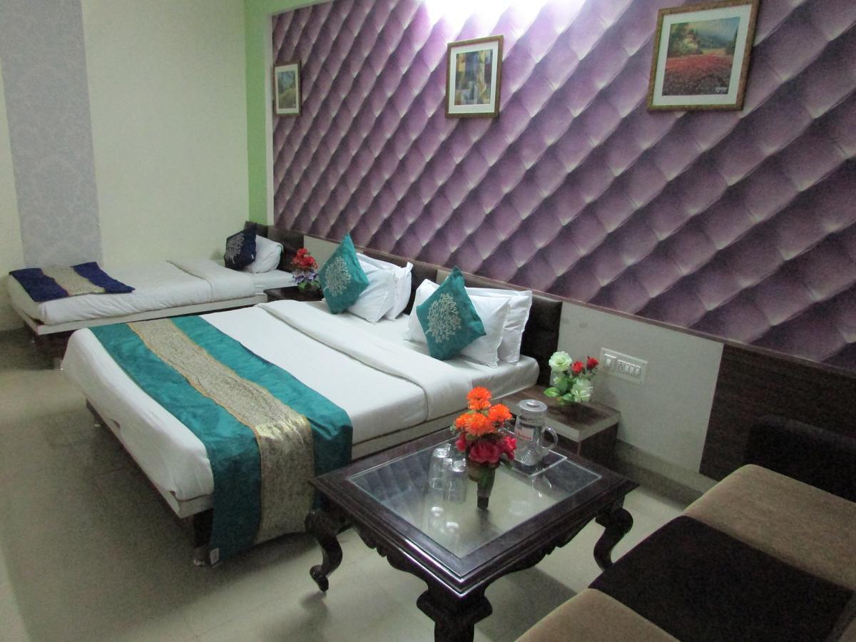 Hotel Neelkanth Residency Gándhínagar Exteriér fotografie