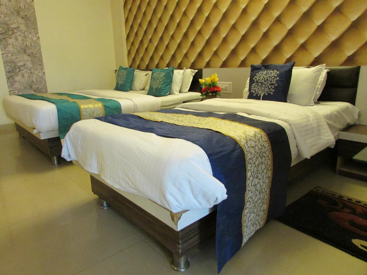 Hotel Neelkanth Residency Gándhínagar Exteriér fotografie